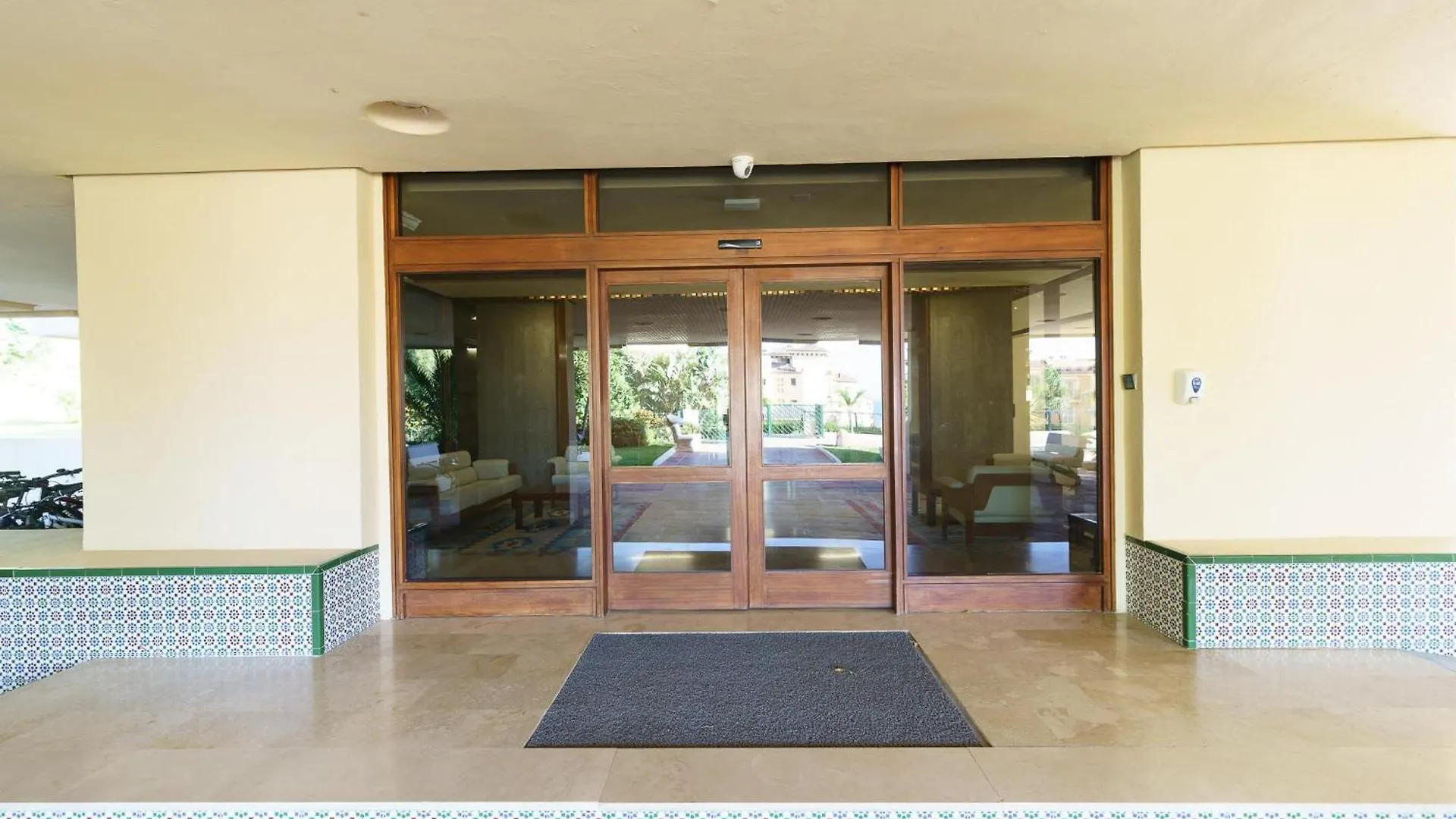 Apartment Marbella Este Next Marriott And Nikki B - Happy Rentals