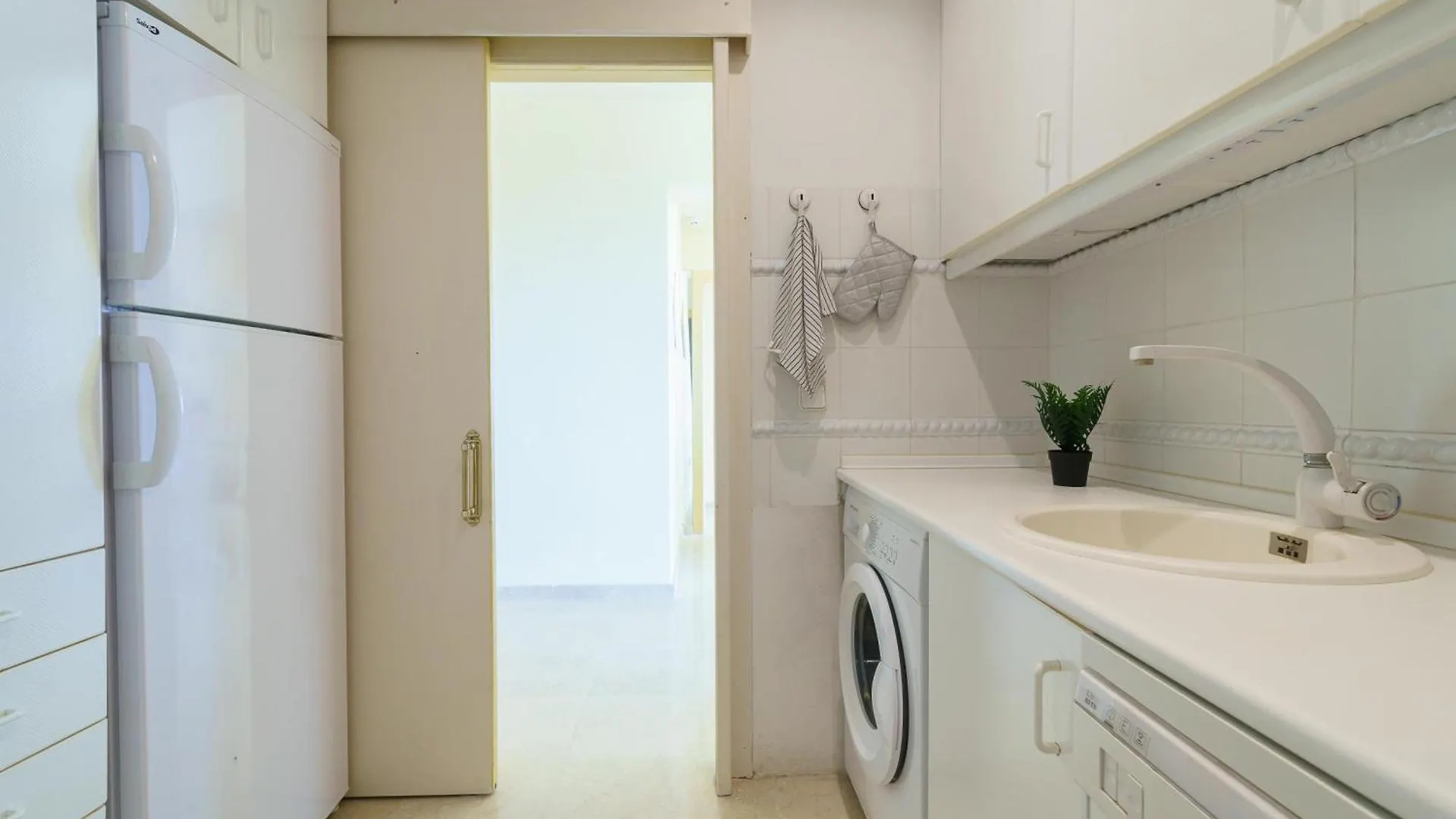 Apartment Marbella Este Next Marriott And Nikki B - Happy Rentals