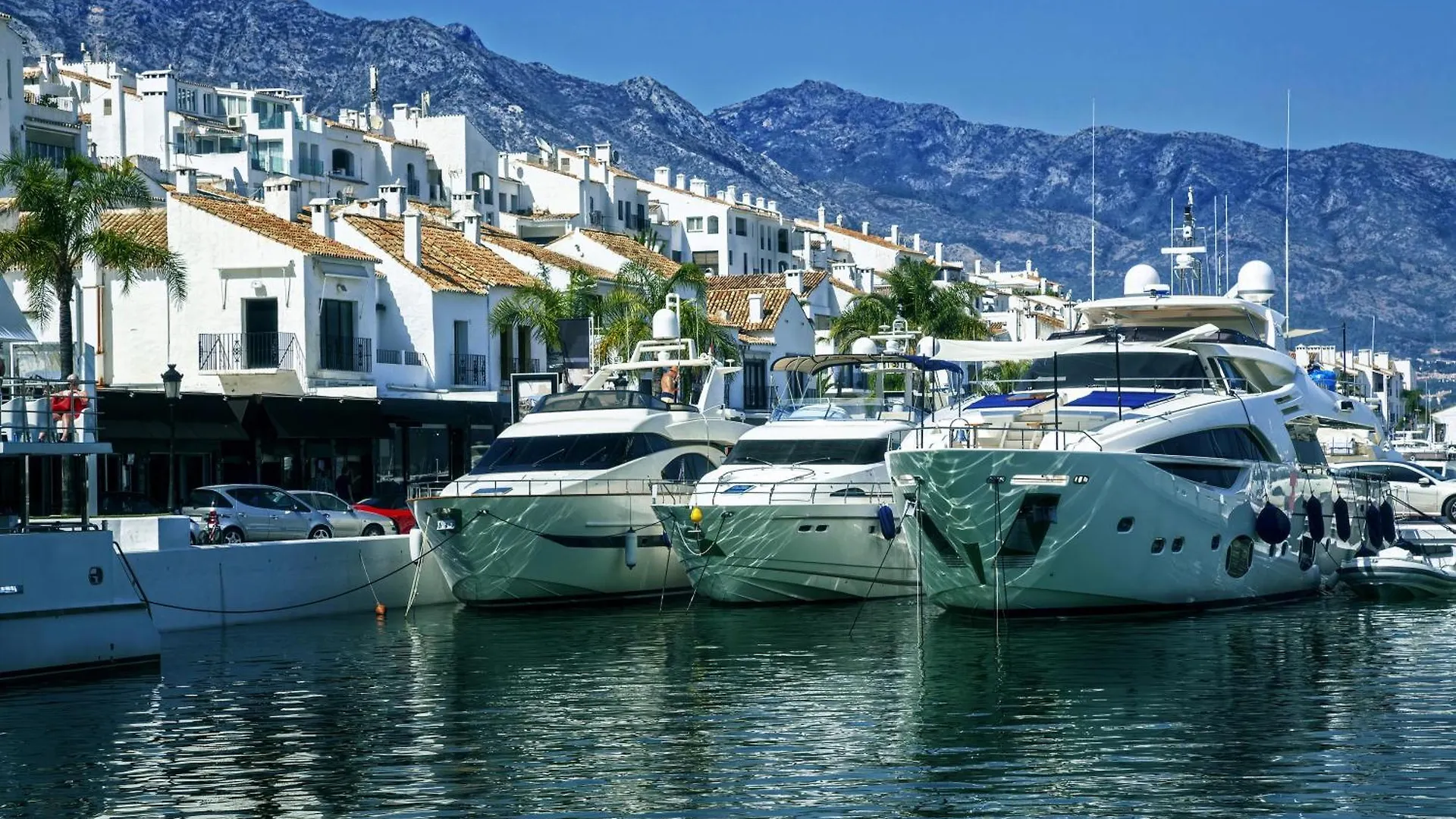 Marbella Este Next Marriott And Nikki B - Happy Rentals Spain